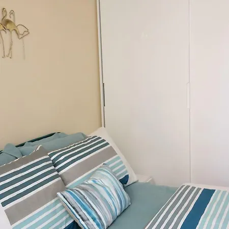 Apartament Roses & Ivy, Rue Du Congres