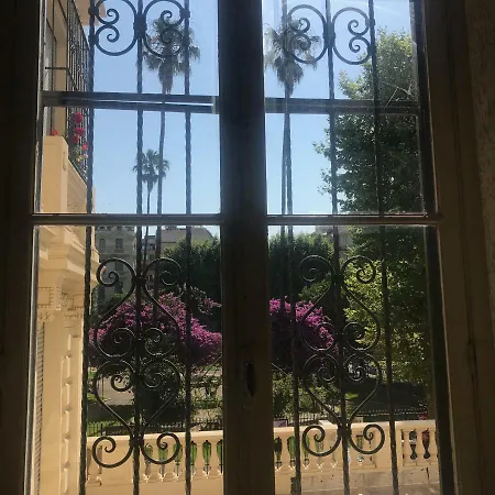 Roses & Ivy, Rue Du Congres 니스